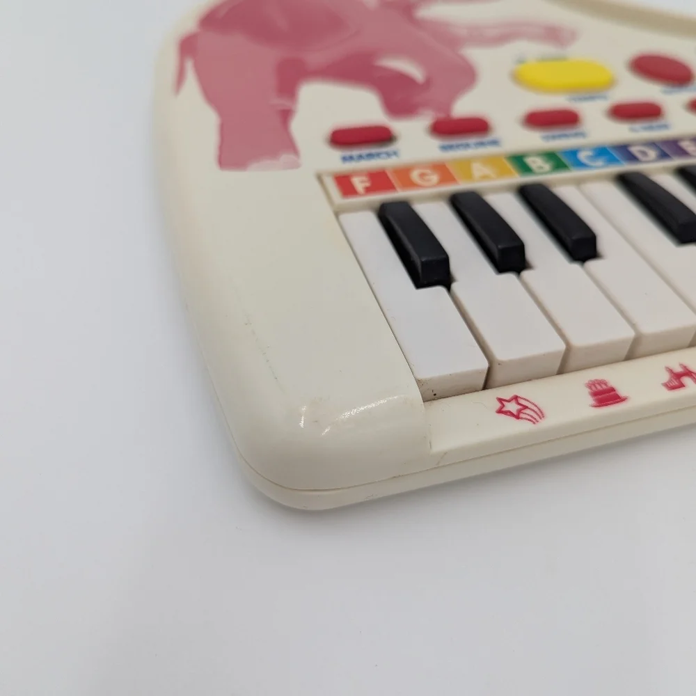 Vintage Radio Shack Kids Musical Keyboard Toy Elephant Battery Operated Works
